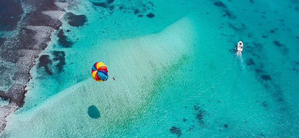 石垣島の美しい海と空を堪能